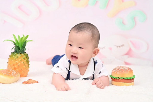 扬中宝宝在妈妈肚子里